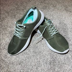 TropicFeel Monsoon Khaki